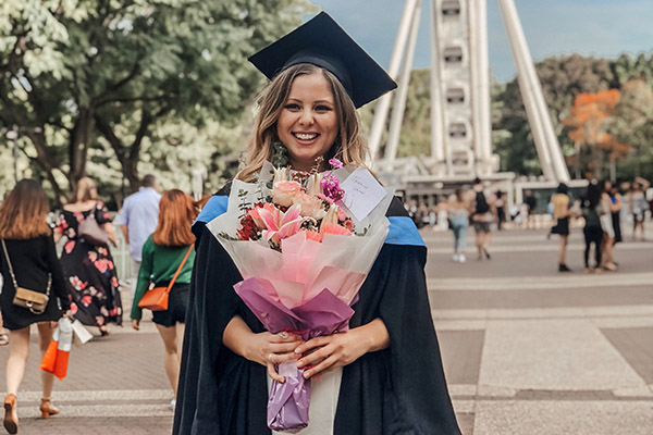 Why pursue a career in financial communications? – Thoughts from a PR grad